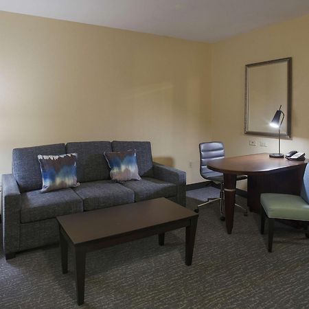 ดับเบิลทรี สวีท บาย ฮิลตัน เบนตันวิลล์ Hotel ภายนอก รูปภาพ