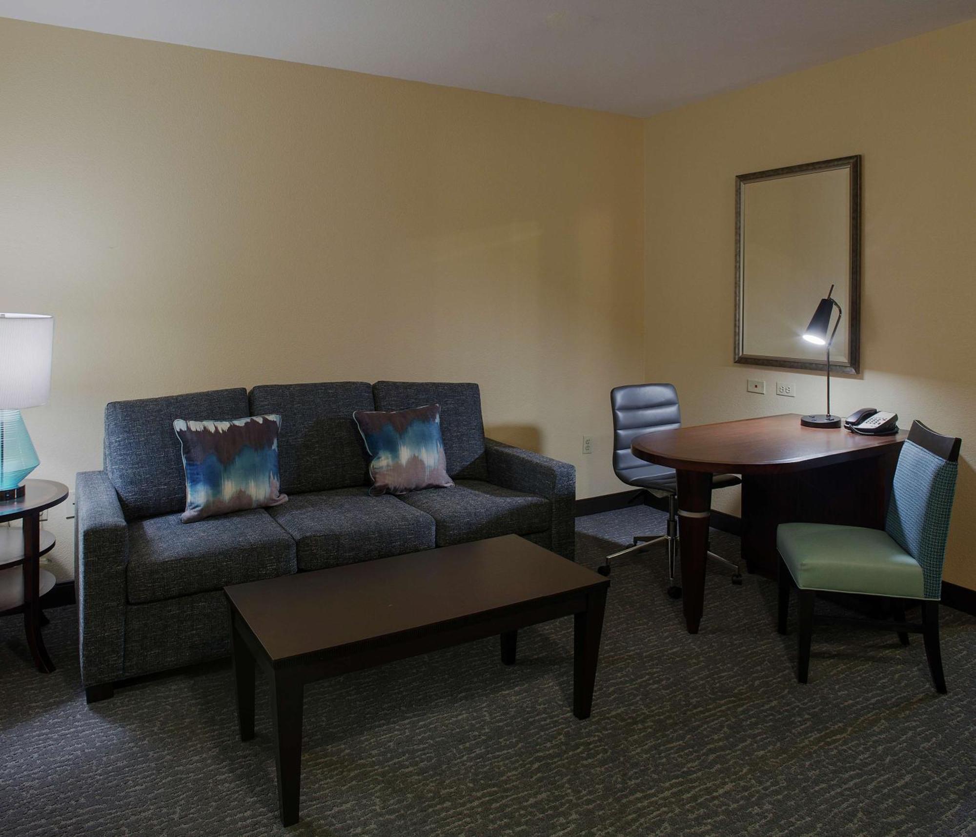 ดับเบิลทรี สวีท บาย ฮิลตัน เบนตันวิลล์ Hotel ภายนอก รูปภาพ