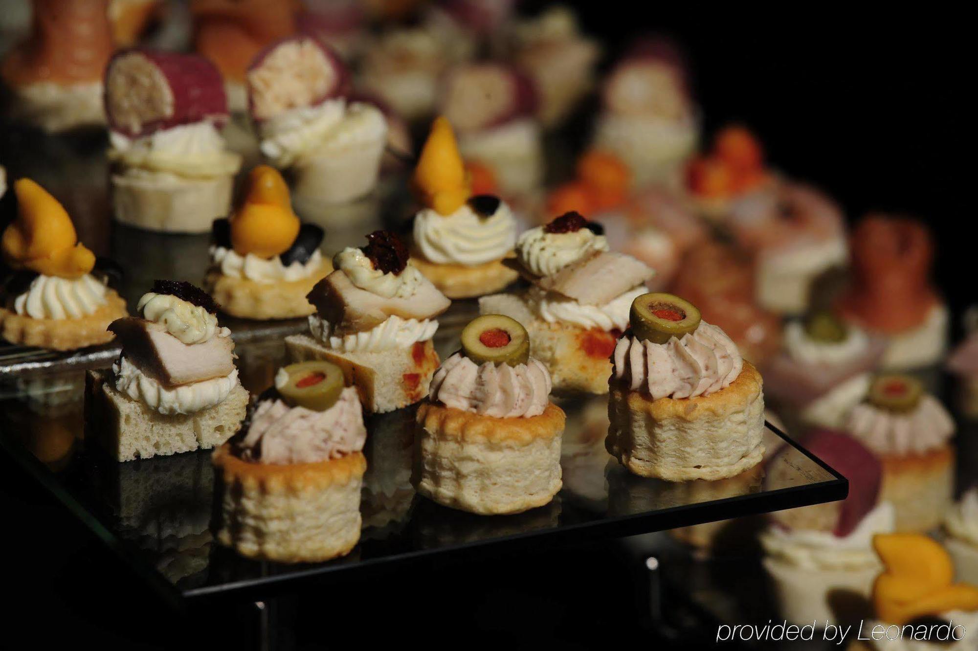 ดับเบิลทรี สวีท บาย ฮิลตัน เบนตันวิลล์ Hotel ภายนอก รูปภาพ